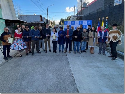 En Panguipulli inauguran casi 4 kilómetros de calles, pasajes y veredas pavimentadas