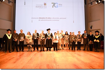 Ceremonia 70 años UACh premiación togados